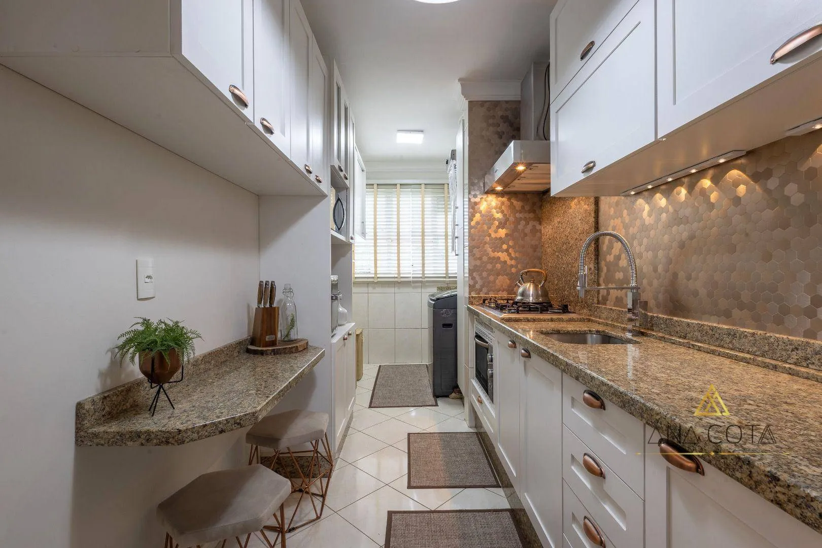 Apartamento com 2 dormitórios à venda, 74 m por R$ 550.000,00 - Vila Nova - Blumenau/SC - foto 1