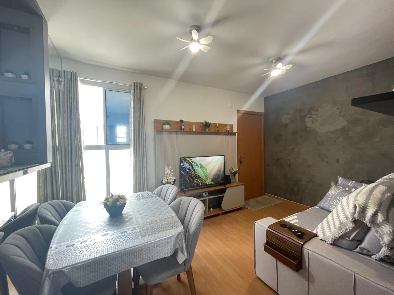 Apartamento à venda com 2 quartos, 1 vaga, 40m² na Rodovia BR-101 no Serraria, São José