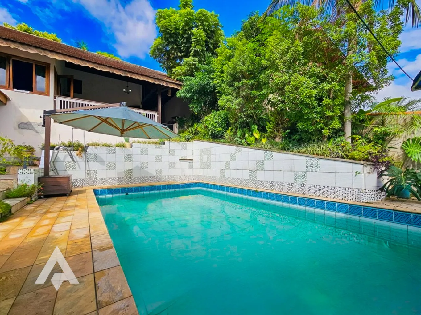 Casa com Piscina á Venda, 480m por R$995.000,00 - Escola Agrícola - Blumenau/SC — foto 2