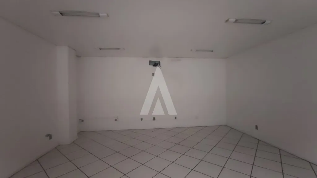 Sala para alugar por R$ 500.00, 32.47 m2 - CENTRO - JOINVILLE/SC — foto 5