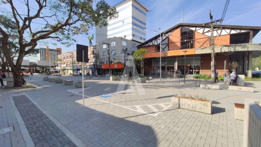 Sala para alugar por R$ 750.00, 55.06 m2 - CENTRO - JOINVILLE/SC - foto 1