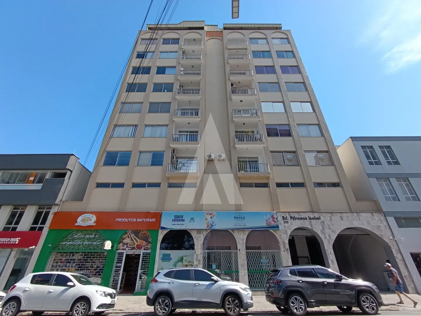 Sala Comercial no Centro de Joinville, Edifício com Elevador e Recepção - foto 1
