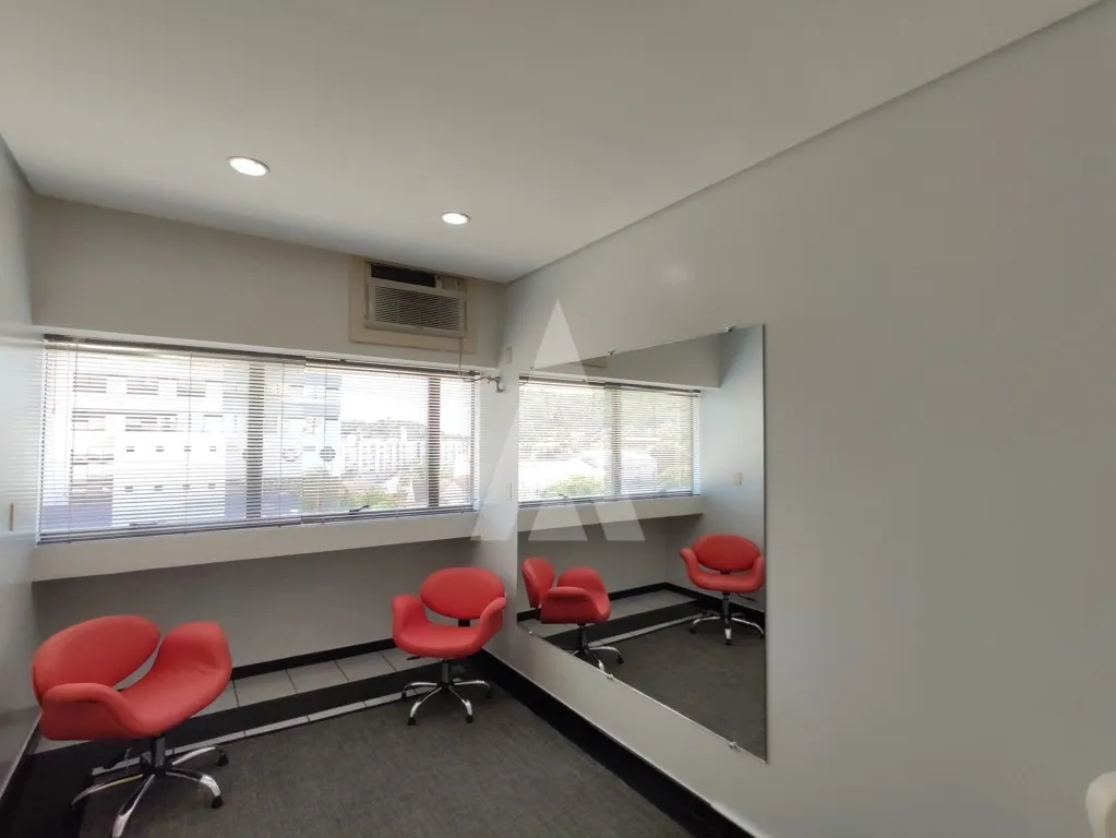 Sala para alugar por R$ 2000.00, 40.00 m2 - CENTRO - JOINVILLE/SC — foto 4