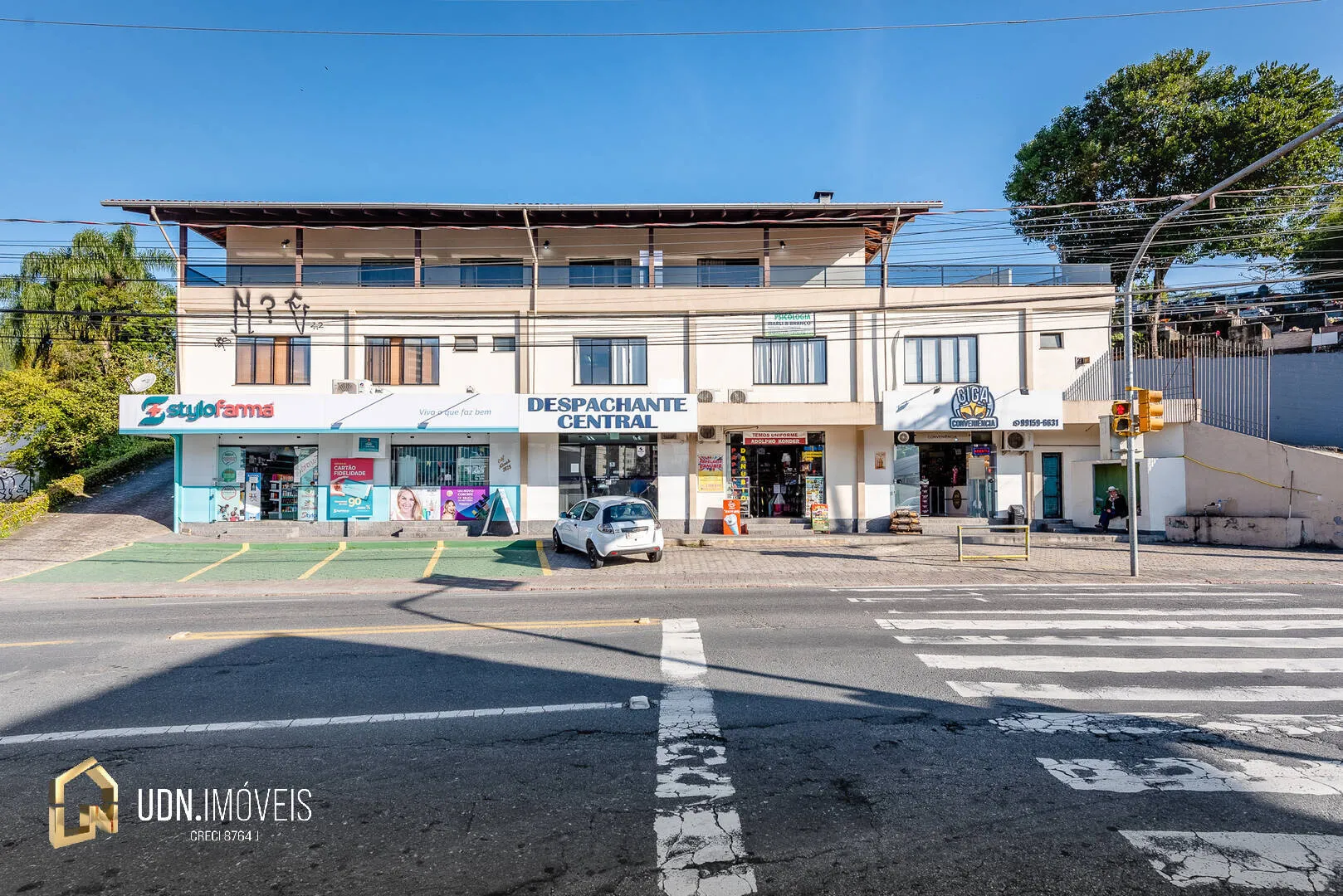 Prédio comercial/residencial com locação a venda bairro Velha Blumenau SC - foto 1