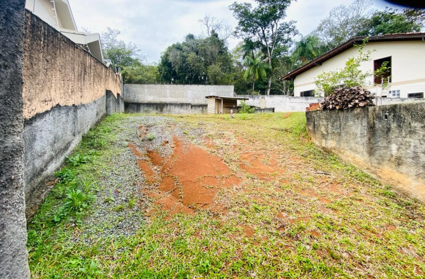 Terreno localizado no bairro Escola Agrícola com 400m - foto 1