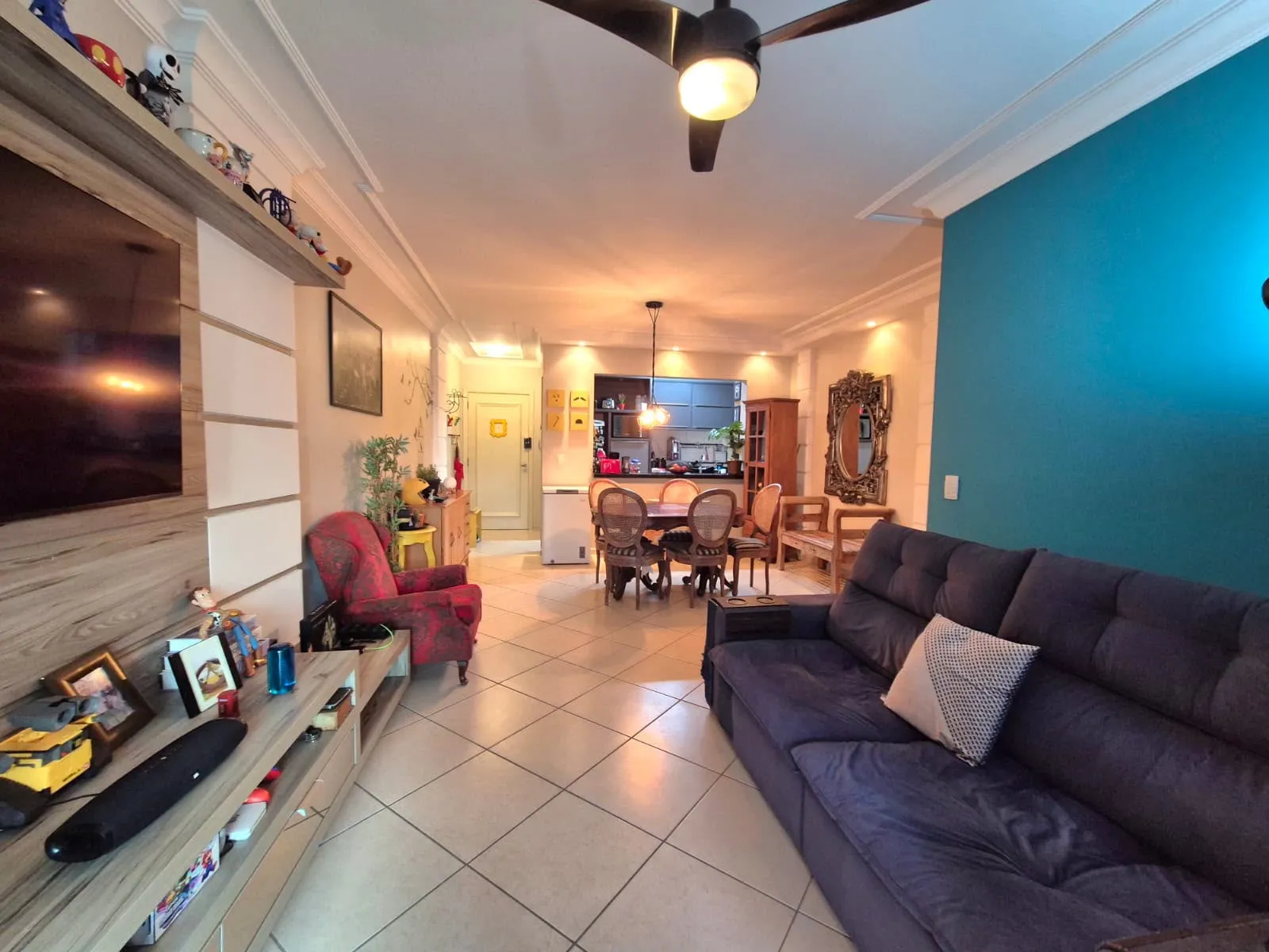 Apartamento à venda com 2 quartos, sendo 1 suíte, 1 vaga, 88m² na Rua Vereador Walter Borges no Campinas, São José