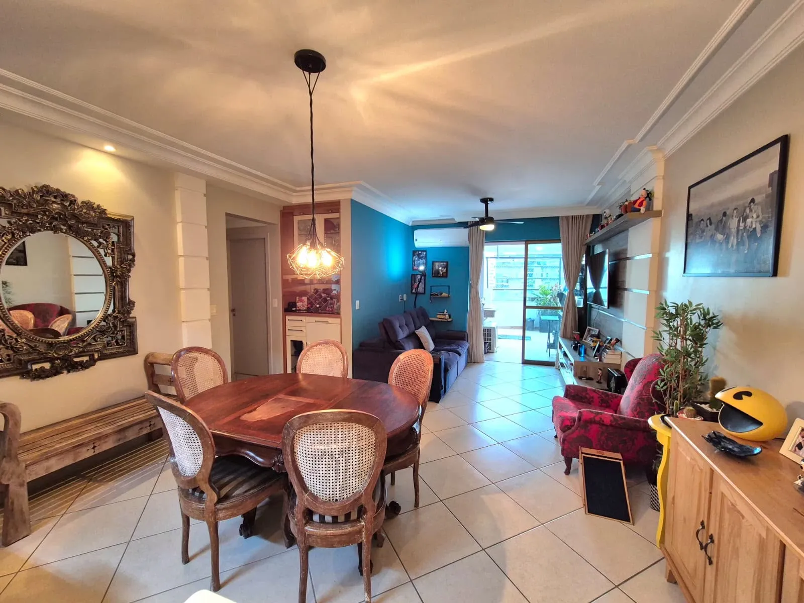 Apartamento à venda com 2 quartos, sendo 1 suíte, 1 vaga, 88m² na Rua Vereador Walter Borges no Campinas, São José
