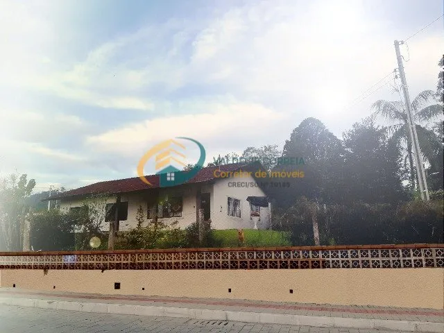 Casa · à venda · 3 quartos · 244m² · Velha, Blumenau
