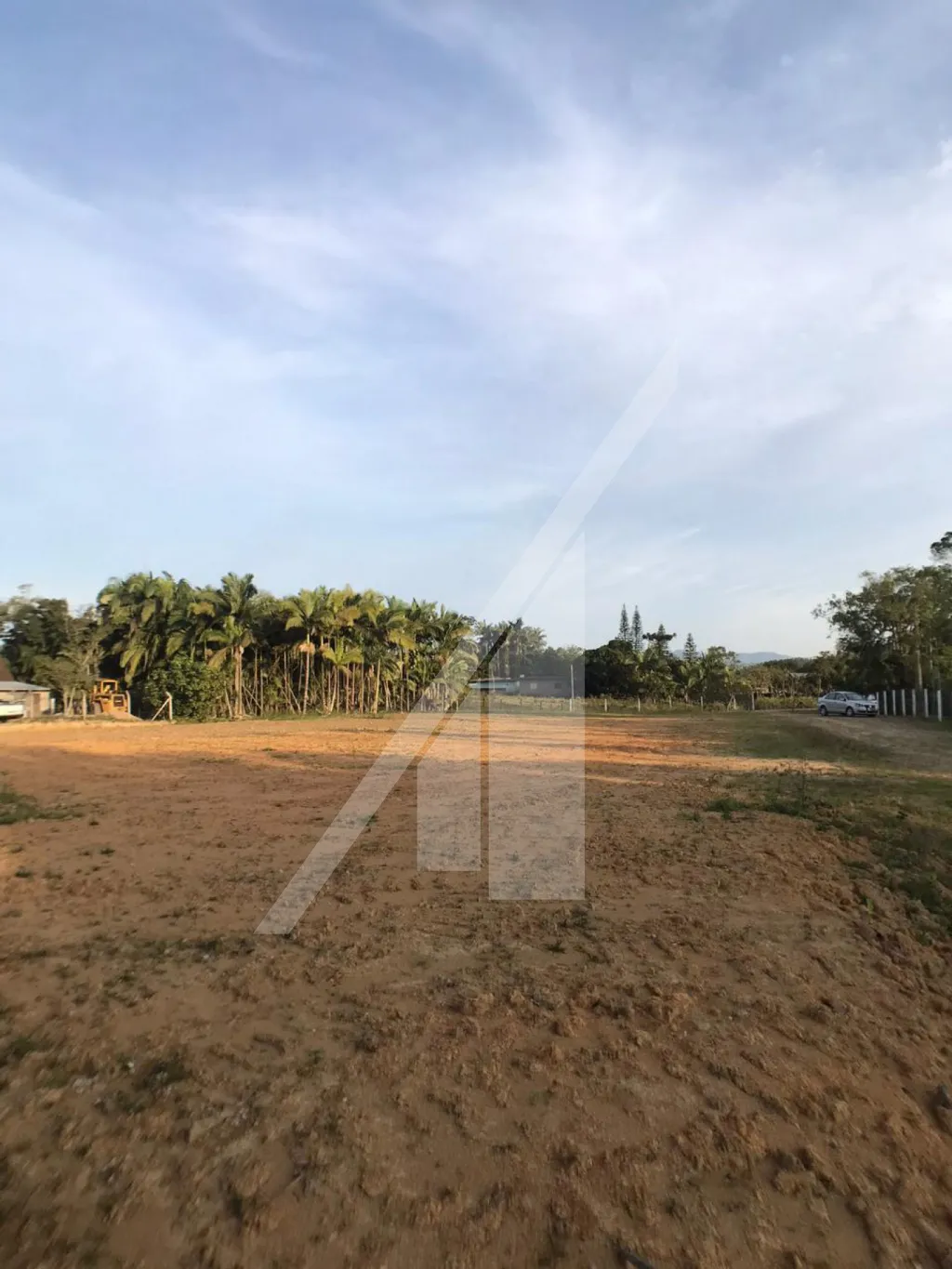 Terreno disponível para LOCAÇÃO, situado a 3 minutos da Rod BR-470, Bairro Mulde, contendo 3.500,00 m com fácil acesso para carga e descarga, estoque de mercadorias. — foto 5