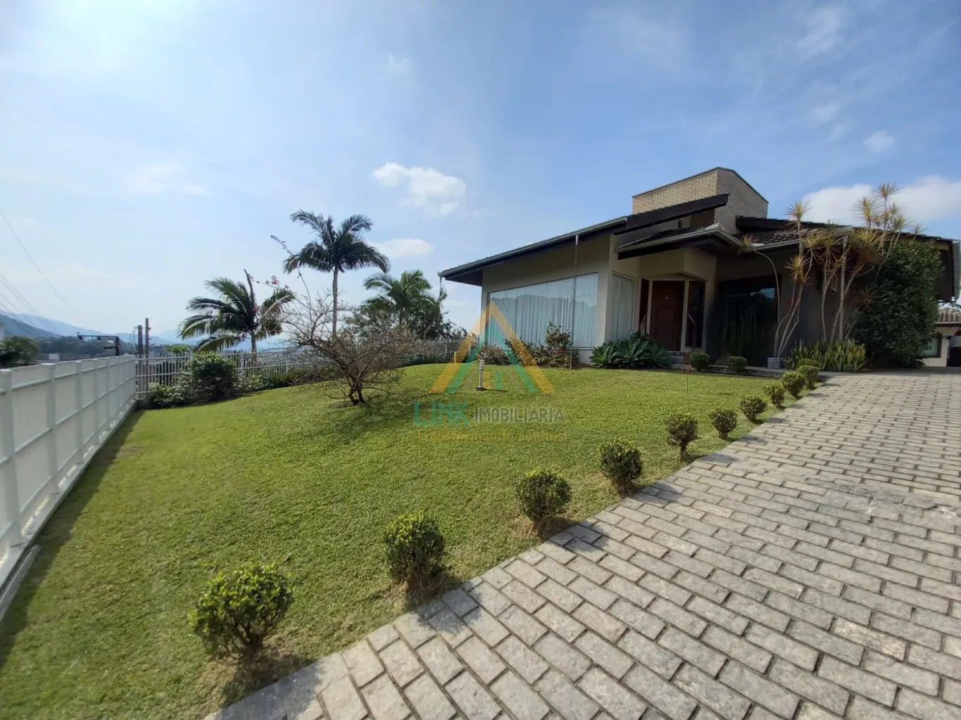 Casa de Alto Padrão, no centro da cidade de Pomerode, com 221,66m. — foto 2