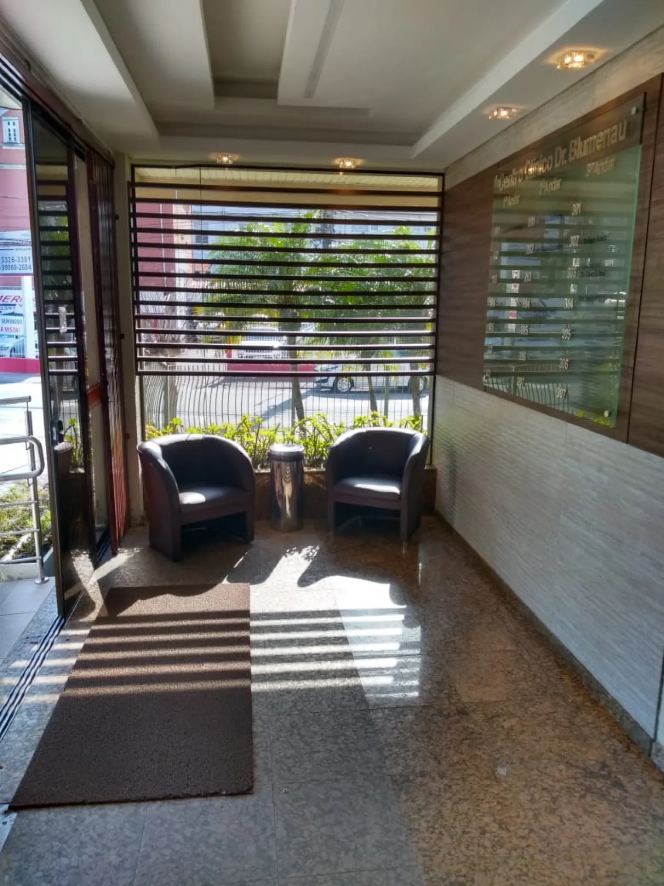 Salas amplas, local privilegiado — foto 5