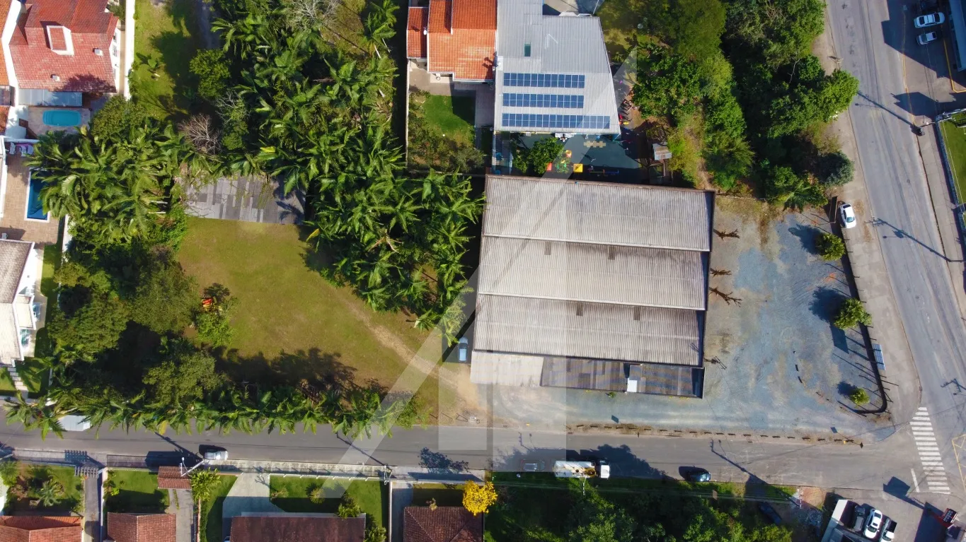 Excelente terreno com 4000m de área na Escola Agrícola. Ideal para construção de casas, apartamentos, comércio em geral ou mesmo como depósito de empresas. — foto 5