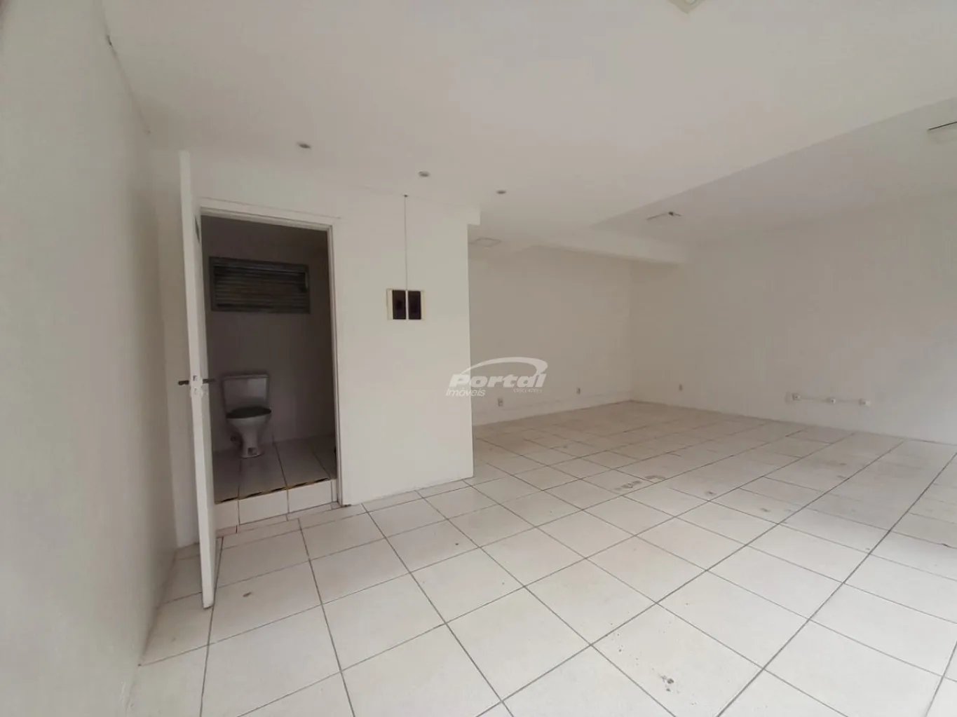 Loja térrea disponível para locação no bairro Vila Nova - Blumenau/SC. — foto 6