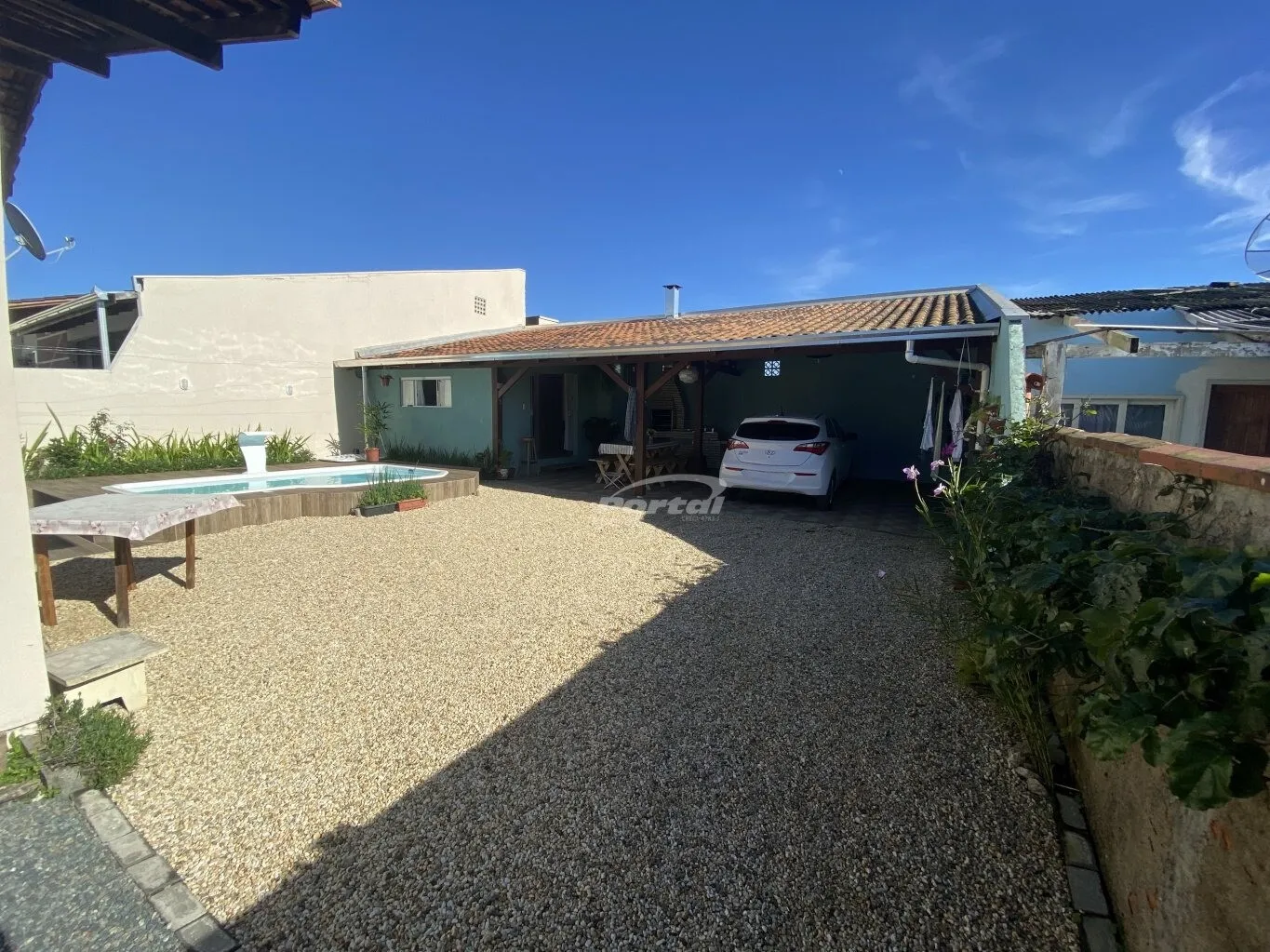 Casa com 3 dormitórios + edícula nos fundos e com piscina, no bairro Santo Antônio em Balneário Piçarras, a 1,5km da praia! — foto 6