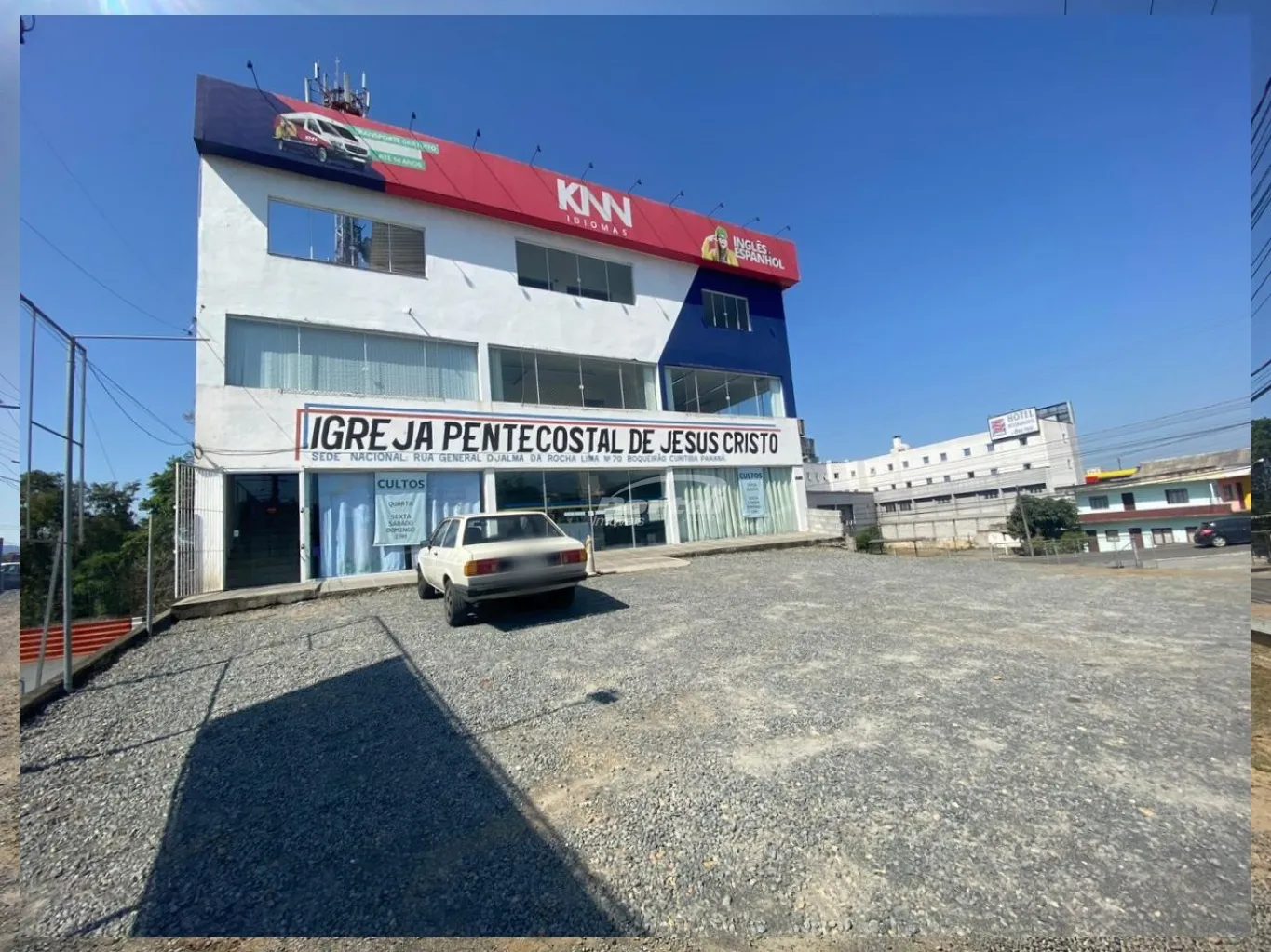 Excelente oportunidade para o seu negocio, sala comercial localizada na Itoupava Central. O imóvel com 400m, dividido entre recepção, 16 salas, cozinha, deposito, 02 banheiros divididos em masculino e feminino e amplo estacionamento que comportam 25 veiculos. — foto 4