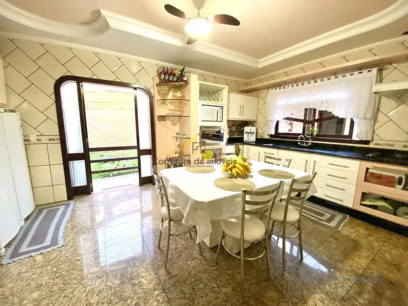 Casa de alto padrão — foto 2