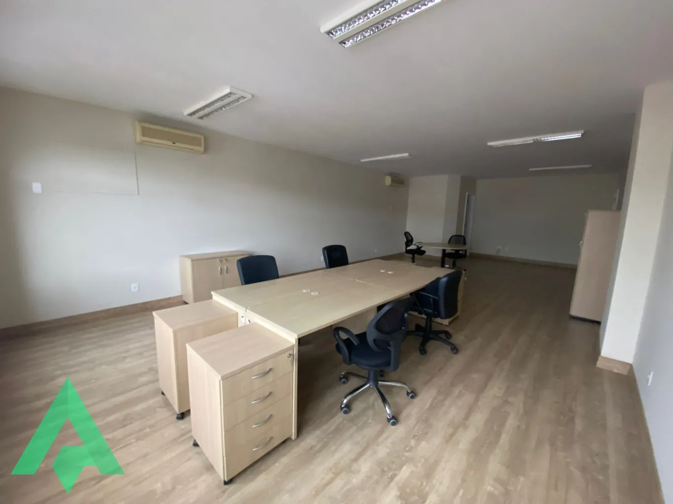 Excelente Sala Comercial, no Centro de Blumenau! — foto 6