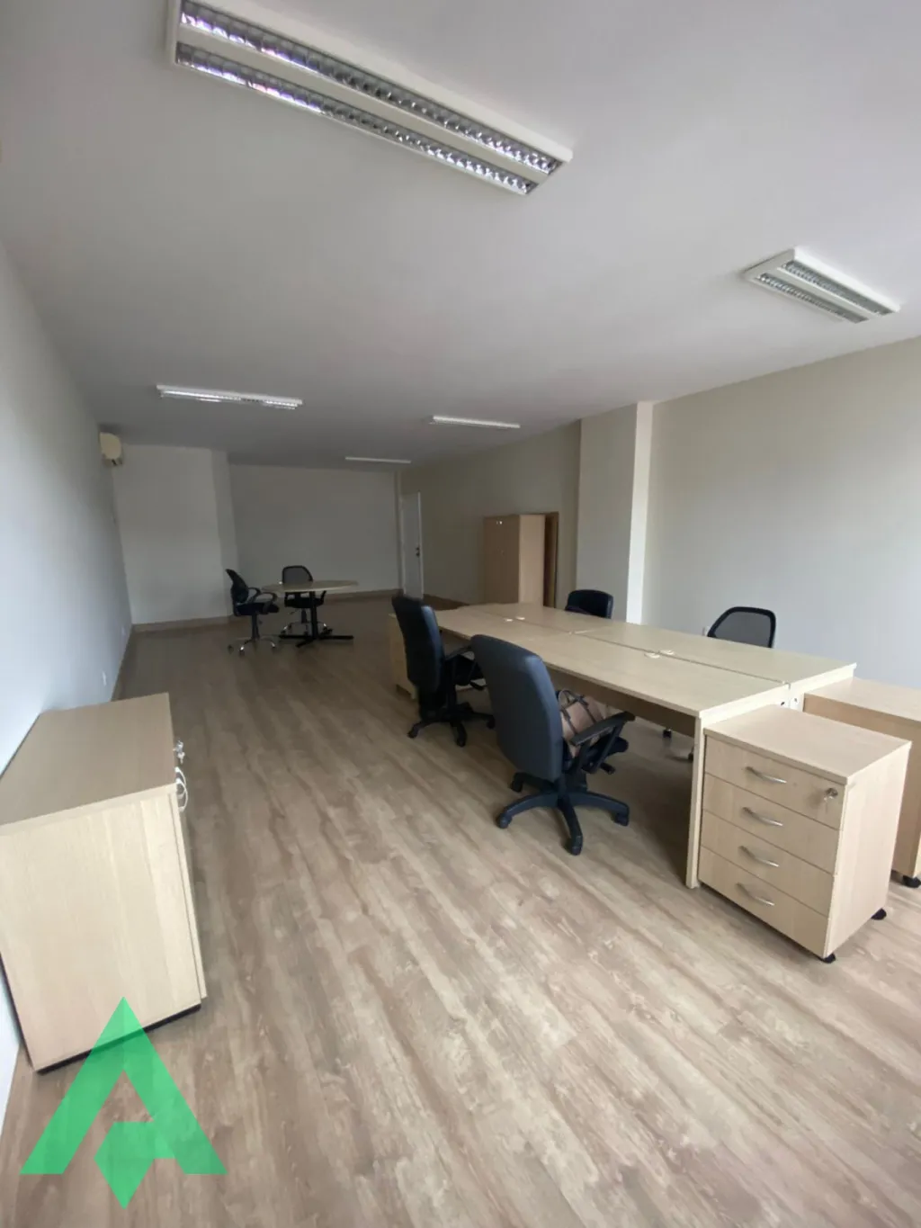 Excelente Sala Comercial, no Centro de Blumenau! — foto 7