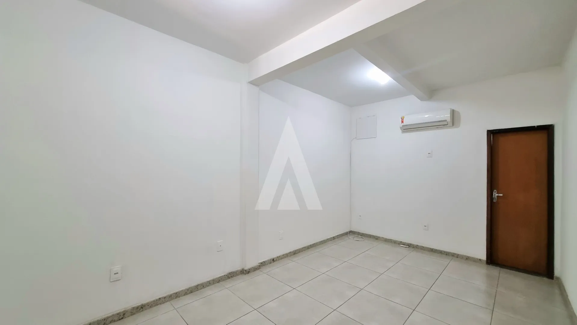 Sala para alugar por R$ 600.00, 23.00 m2 - CENTRO - JOINVILLE/SC — foto 4