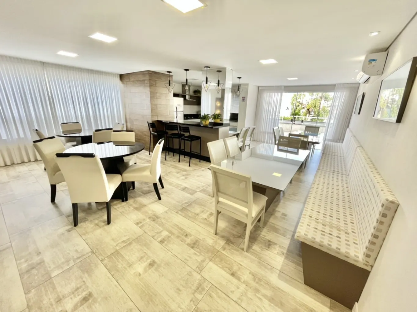 Apartamento no Ed. Stardust, com 1 Suíte + 2 Demi-suíte, localizado na Vila Nova em Blumenau/SC — foto 4