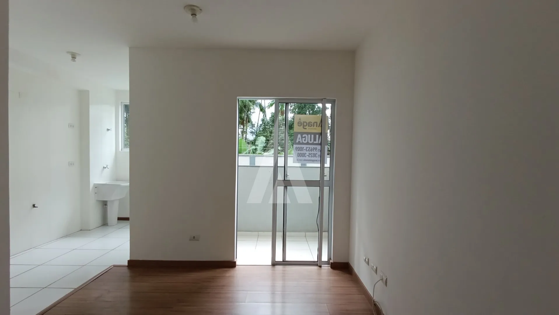 Apartamento localizado no bairro Costa e Silva, composto por 2 quartos e 1 vaga de garagem coberta. — foto 3