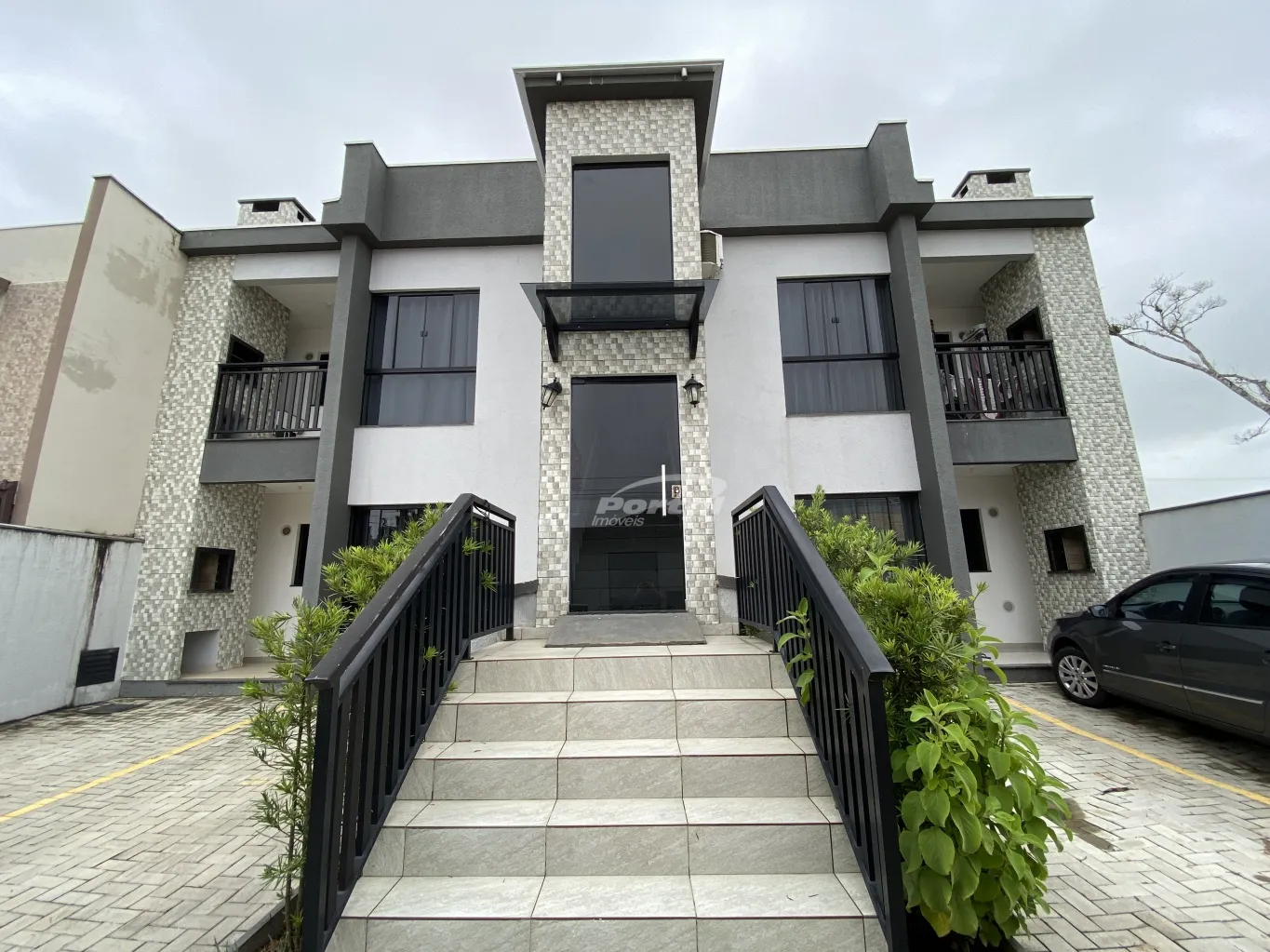 Apartamento com 2 dormitórios, sendo 1 suíte, no bairro Itacolomi em Balneário Piçarras/SC (Cód. 14685) - foto 1