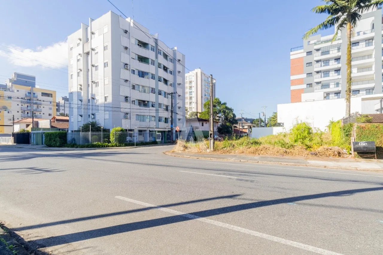 Terreno à venda no bairro América em Joinville, por R$ 735.000.00. — foto 5