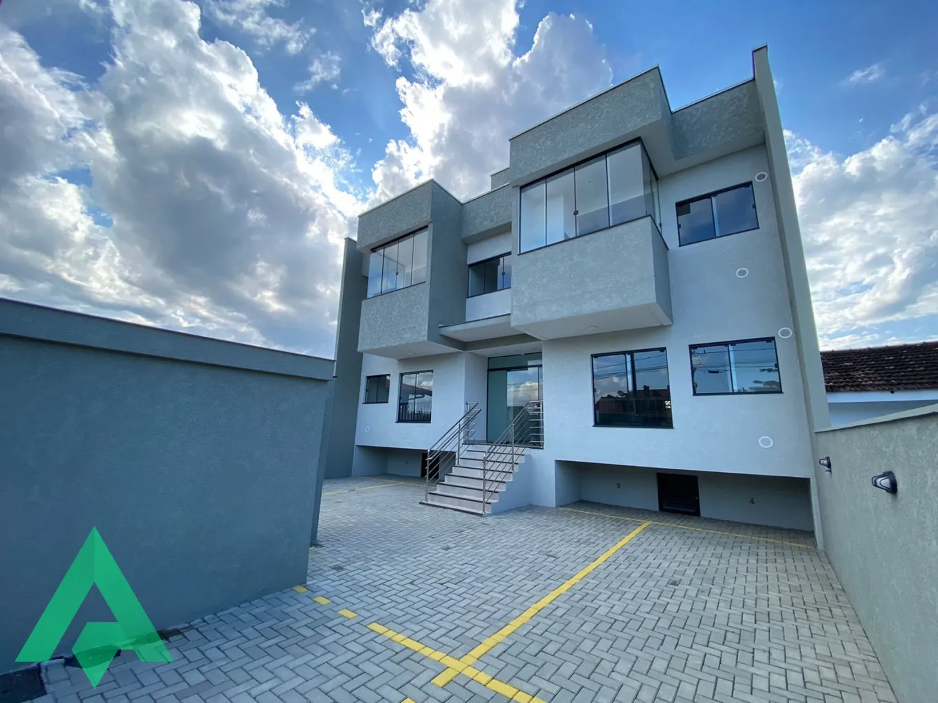 Apartamento 490 metros da praia, no Bairro Itacolomi em Balneário Piçarras! - foto 1