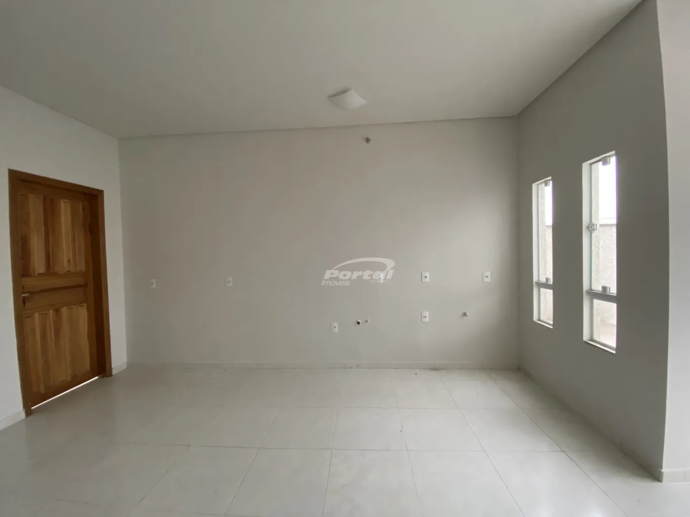 Amplo apartamento térreo em prédio baixo no centro — foto 4