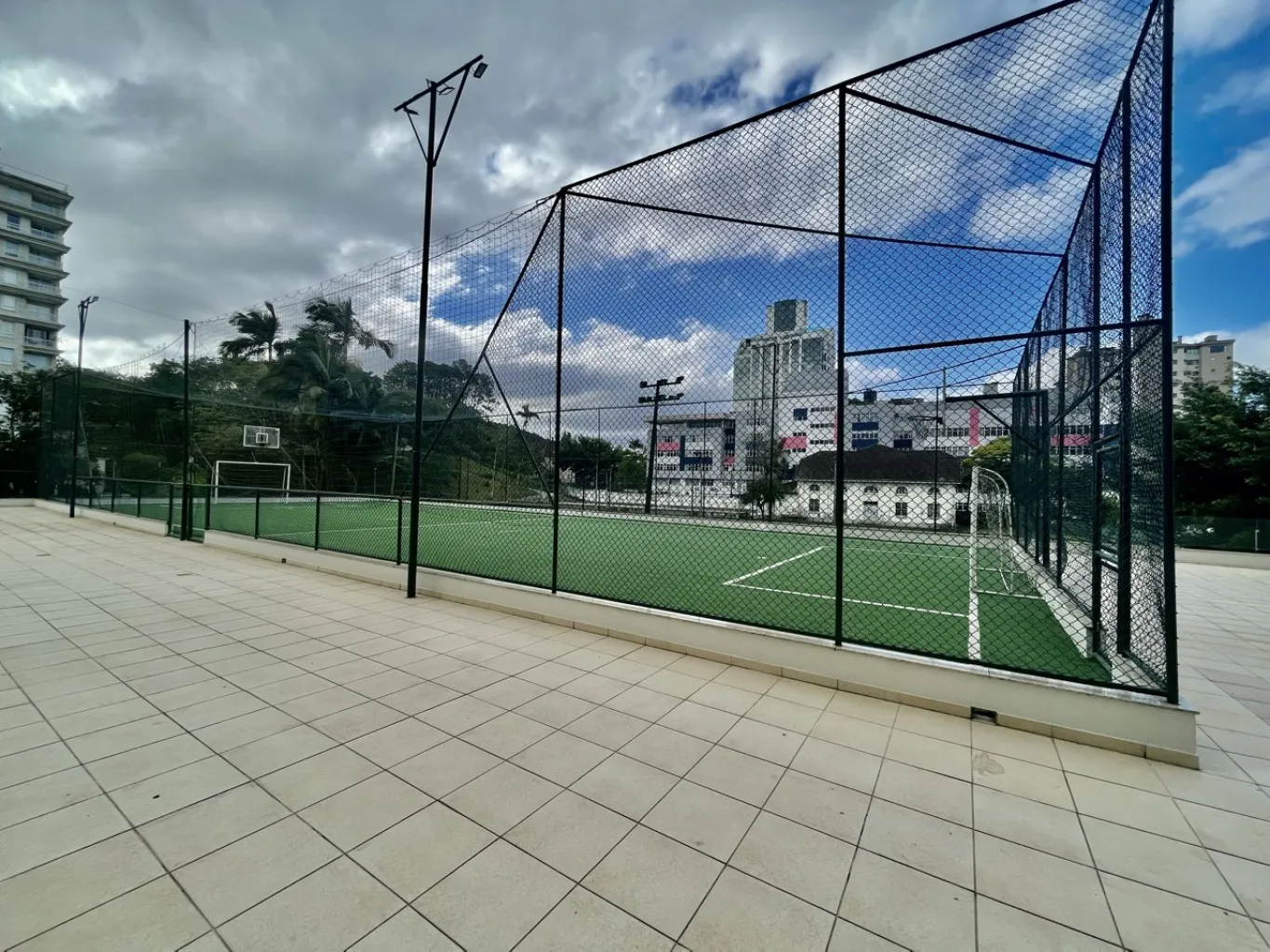 Apartamento de Alto Padrão com 04 Suítes, 4 vagas e Lazer Completo, no Ed. Amadeus Mozart, à Venda no bairro Jardim em Blumenau/SC — foto 5