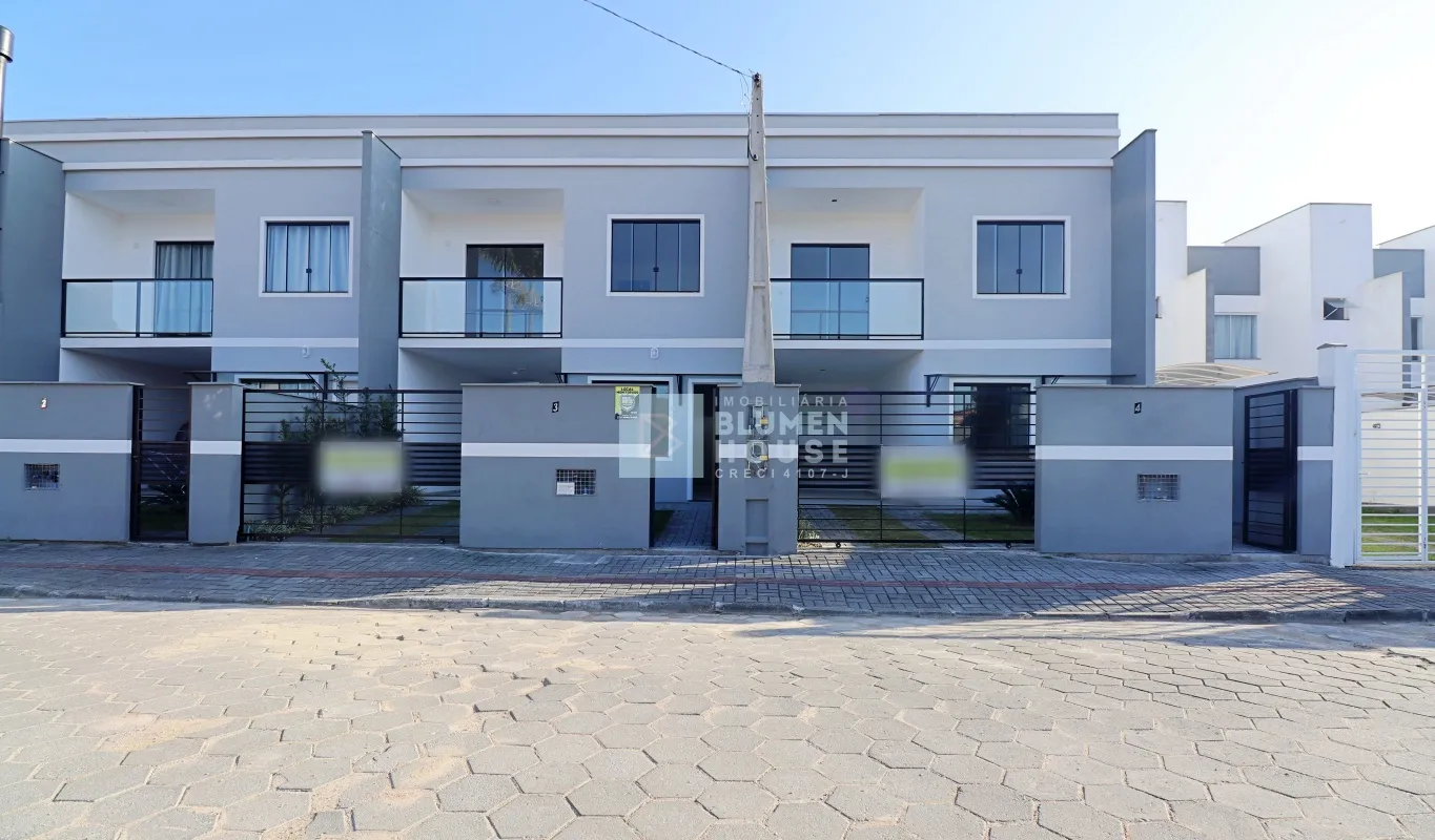 Sobrado com 3 dormitórios sendo 1 suíte no bairro Figueira, Gaspar! - foto 1