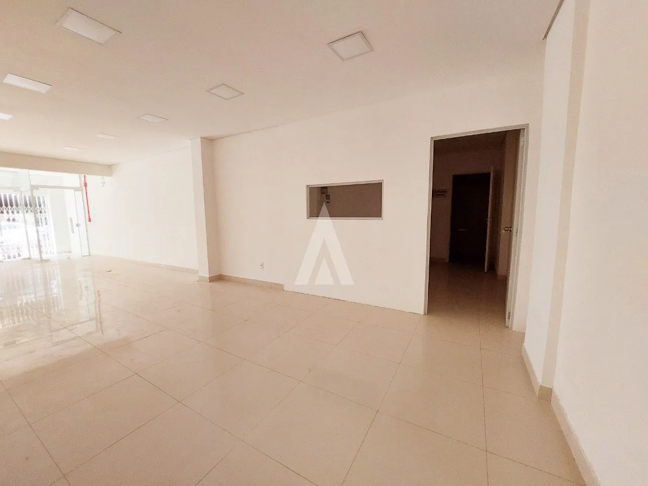 Outros Imóveis à venda, 260m² na região do bairro Centro, próximo à Rua Doutor Marinho Lobo, Joinville — foto 2