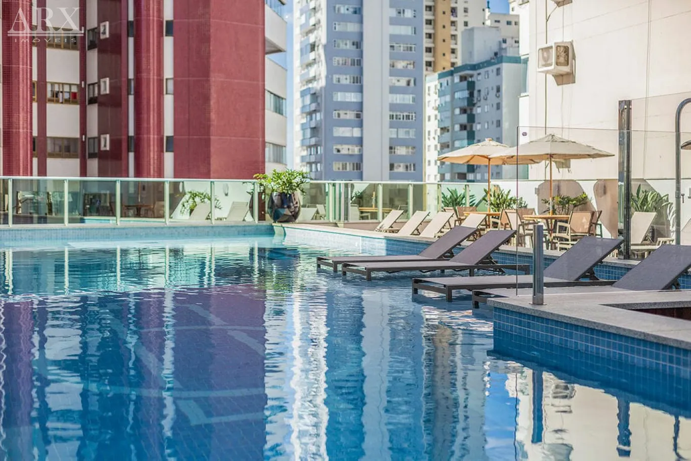 Apartamento mobiliado e equipado no centro de Balneário Camboriú — foto 5