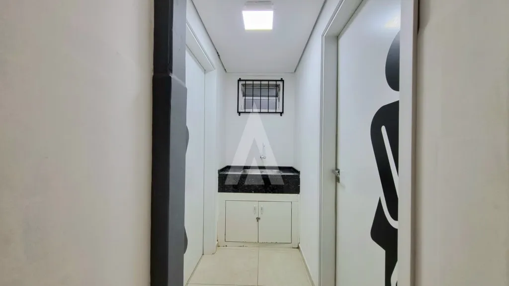 Loja para alugar por R$ 4900.00, 225.00 m2 - SAGUACU - JOINVILLE/SC — foto 6