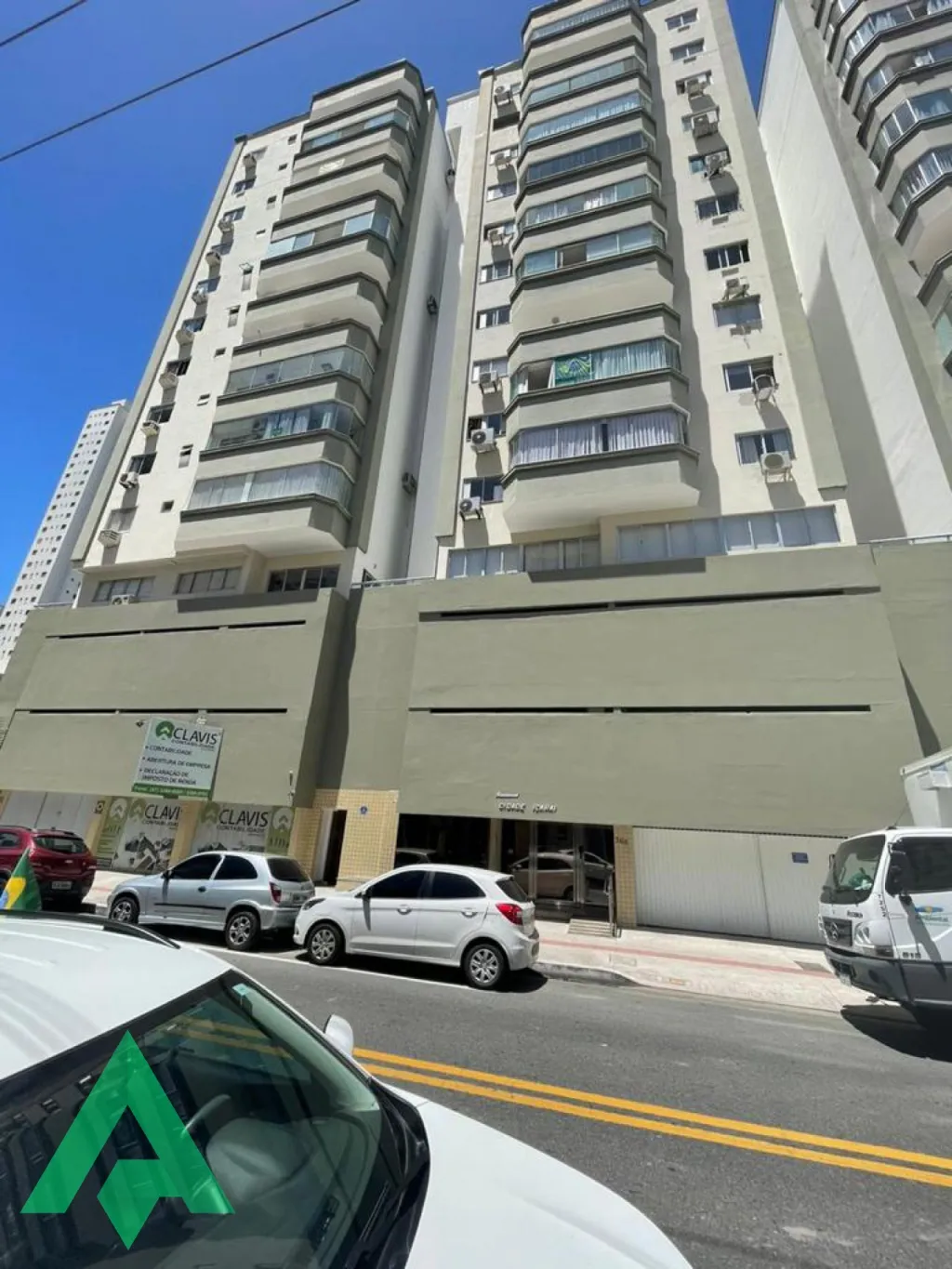 Lindo apartamento à venda, no Centro de Balneário Camboriú! - foto 1