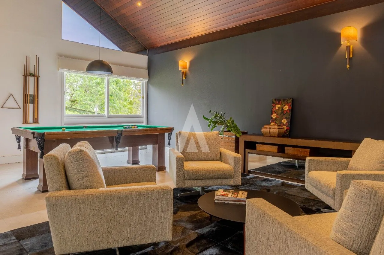 Casa em Condomínio com 2 suíte(s) mais 2 quarto(s) à venda no bairro GLÓRIA em JOINVILLE, por R$ 3.800.000.00. — foto 2