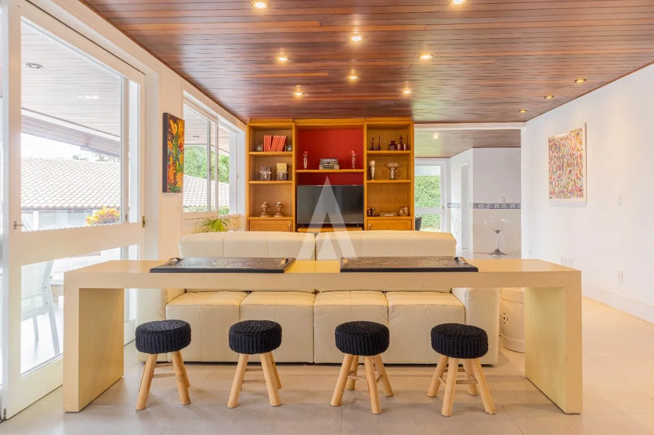 Casa em Condomínio com 2 suíte(s) mais 2 quarto(s) à venda no bairro GLÓRIA em JOINVILLE, por R$ 3.800.000.00. — foto 3