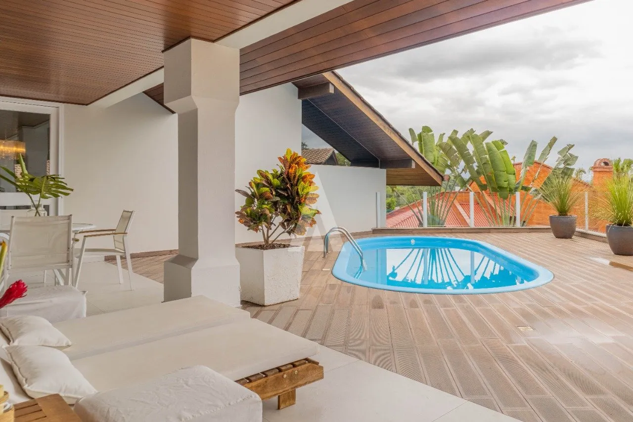 Casa em Condomínio com 2 suíte(s) mais 2 quarto(s) à venda no bairro GLÓRIA em JOINVILLE, por R$ 3.800.000.00. — foto 4