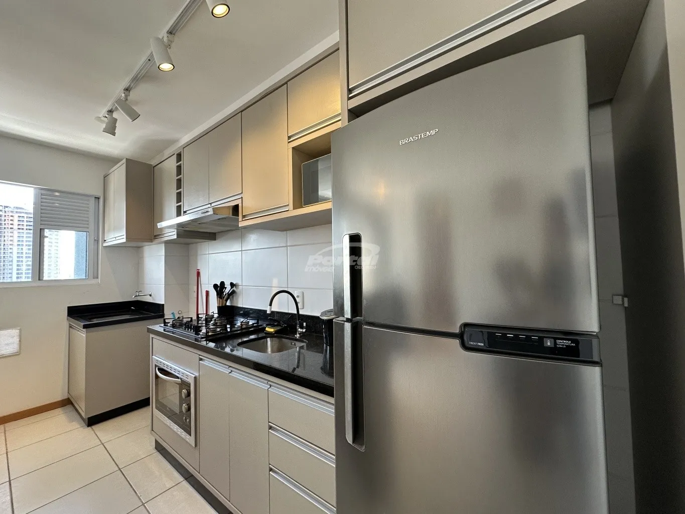 Apartamento com vista mar disponível para locação no bairro Centro, em Balneário Piçarras/SC. — foto 6