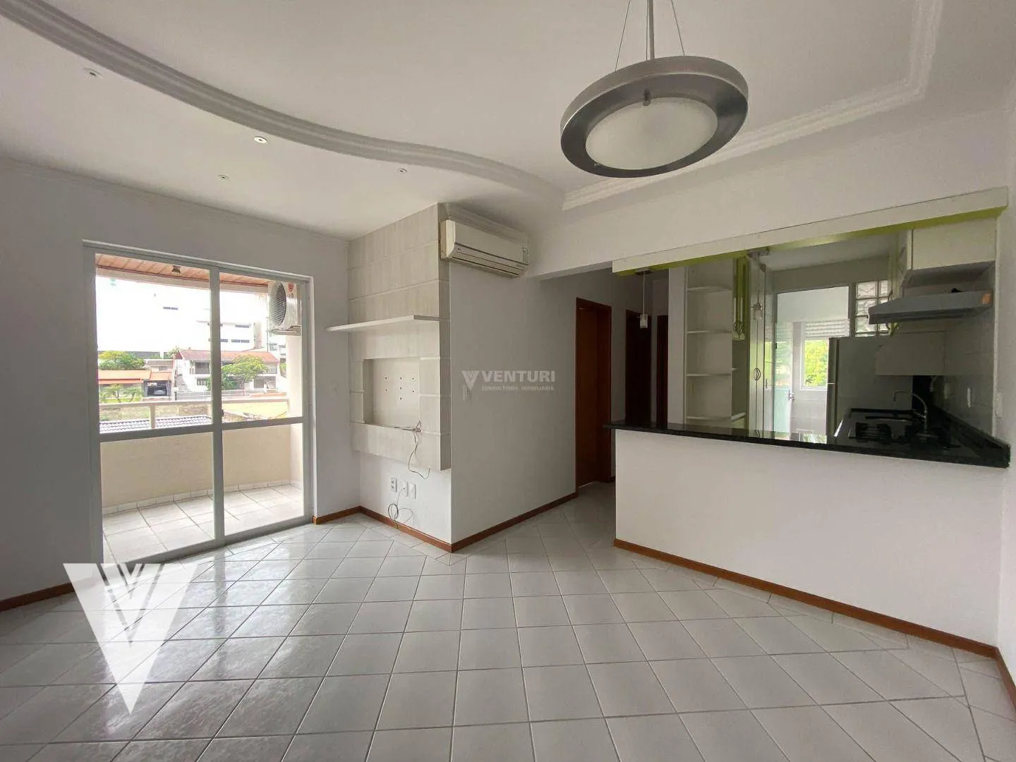 Apartamento com 2 dormitórios para alugar, 54 m por R$ 2.811,32/mês - Escola Agrícola - Blumenau/SC - foto 1