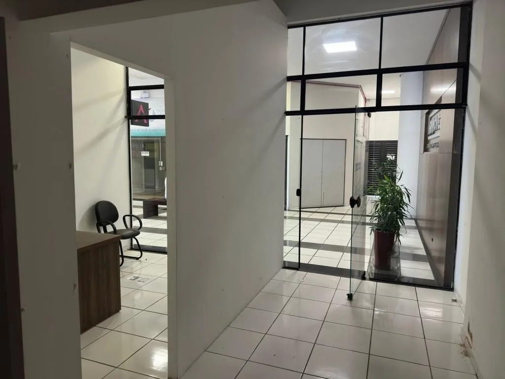 SALA COMERCIAL no CENTRO com 0 quartos para LOCAÇÃO, 40 m — foto 4