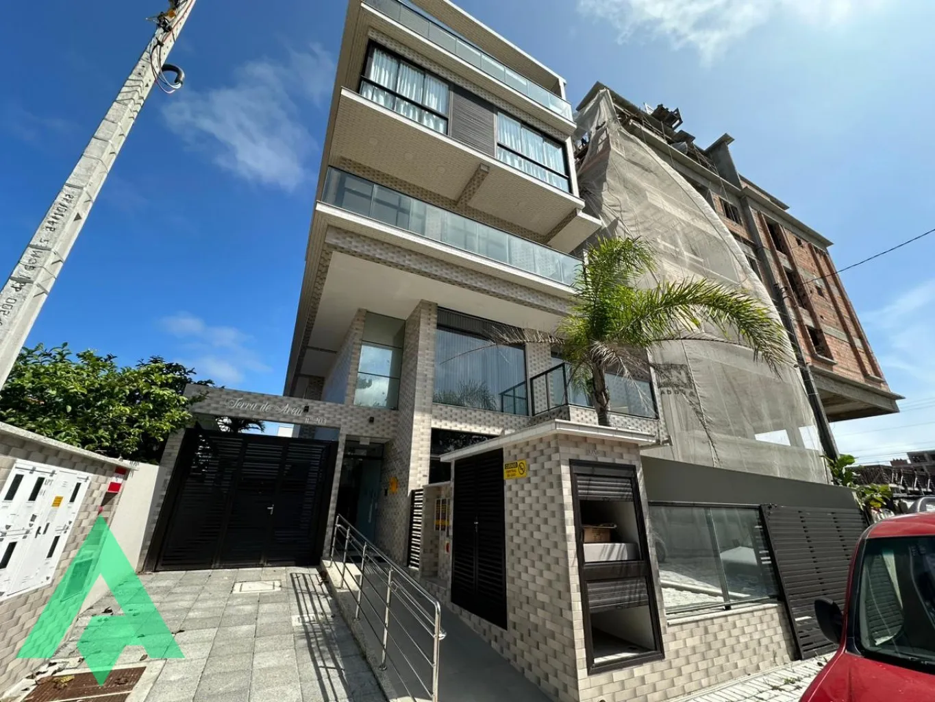 Apartamento de 2 suítesà venda por R$1.100,000,00 - Bairro Canto Grande - Bombinhas/SC! - foto 1