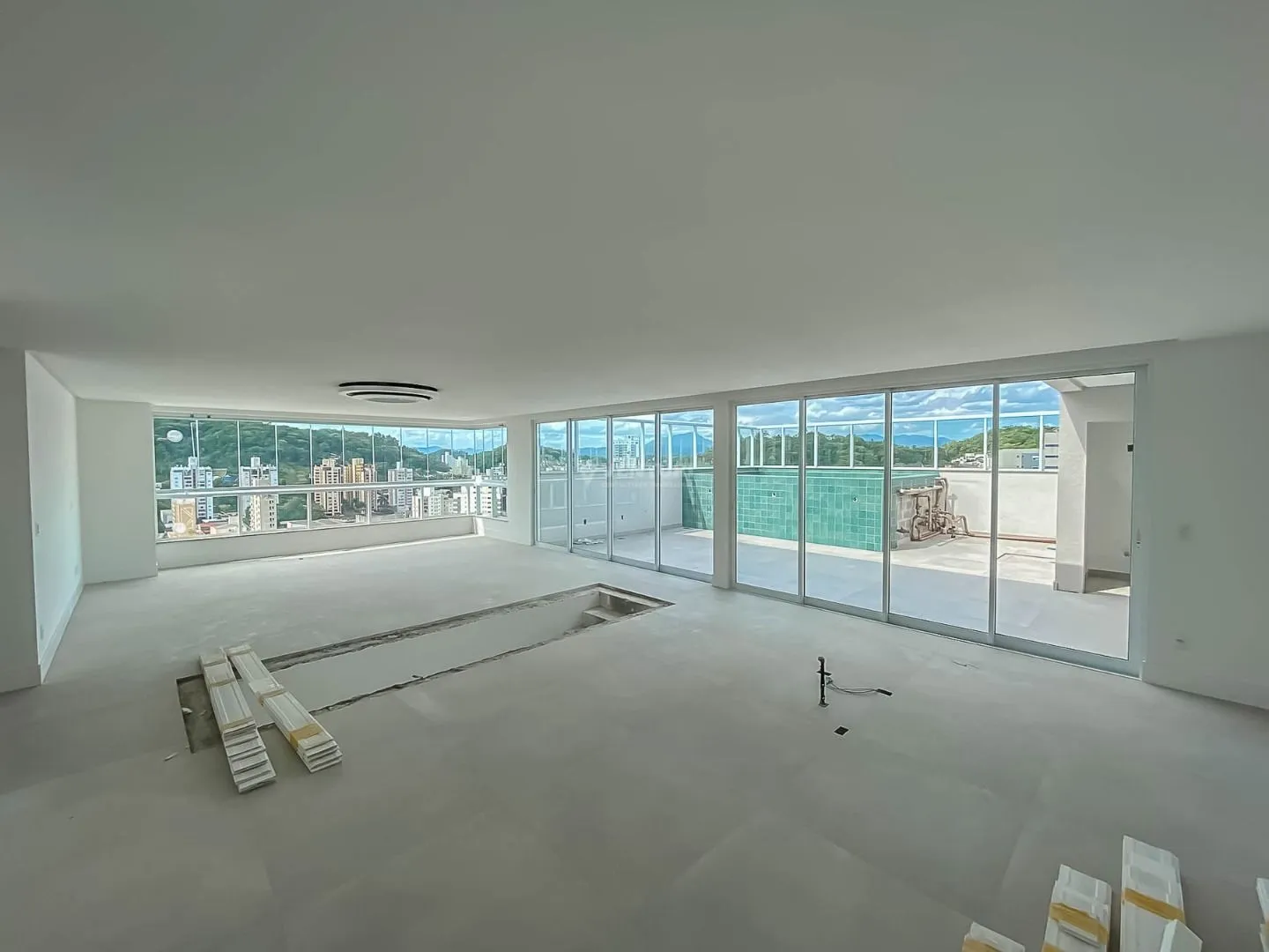Apartamento com 5 SUÍTES à venda, 344 m por R$ 3.600.000 - Vila Nova - Blumenau/SC - foto 1