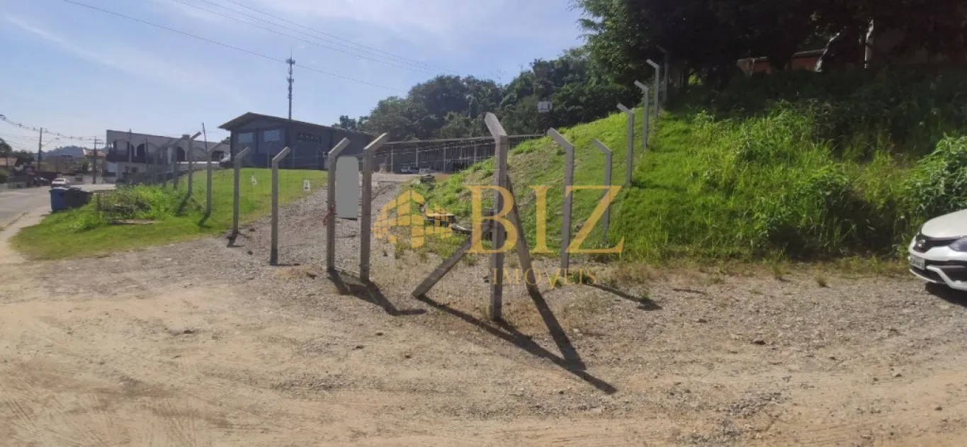 Excelente terreno no Bairro Água Verde, frente para a Rua Água Branca, com área de 881,46m! — foto 5