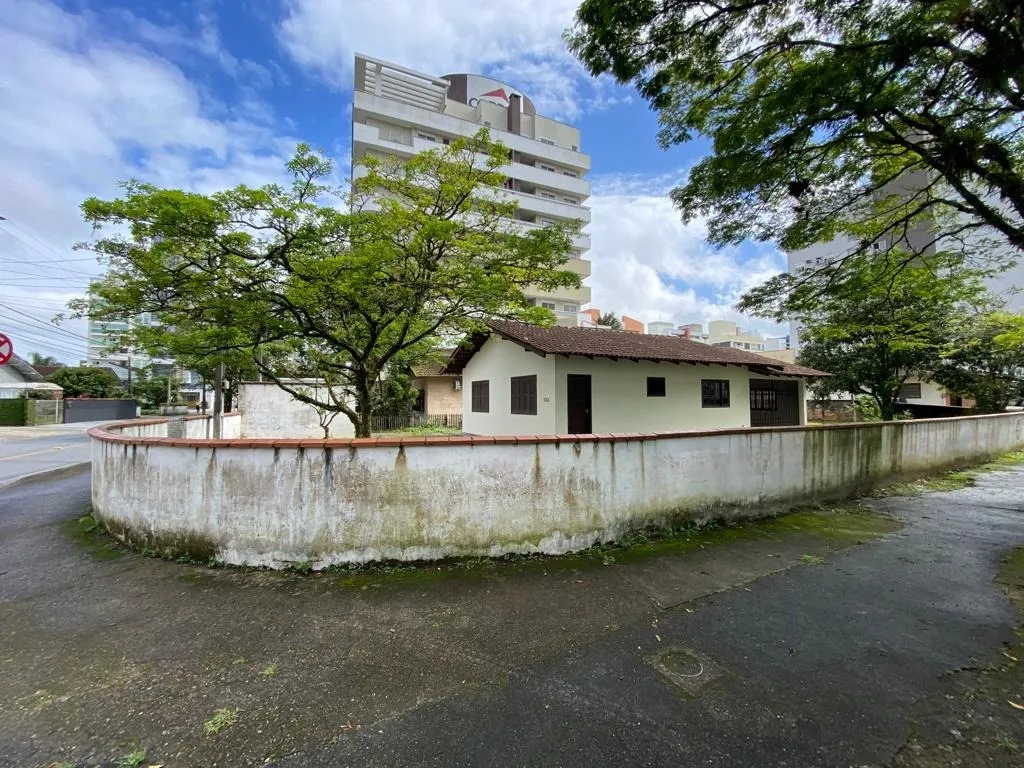 Casa com 3 quarto(s) à venda no bairro América em Joinville, por R$ 1.900.000.00. — foto 7