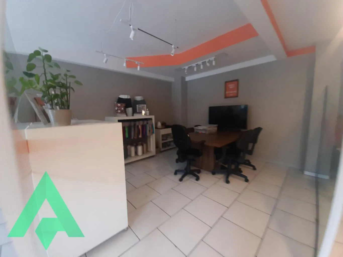 Sala comercial de 150m para locação por R$ 4.000,00 - Bairro Velha - Blumenau/SC — foto 5