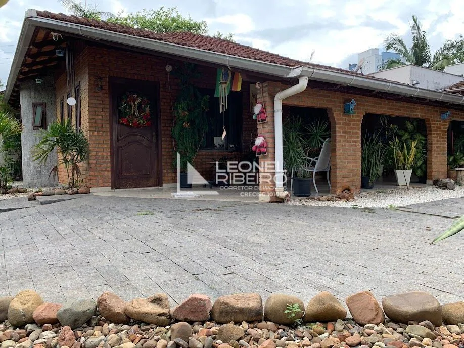 Casa com 3 dormitórios à venda no bairro Imigrantes em Timbó/SC. - foto 1