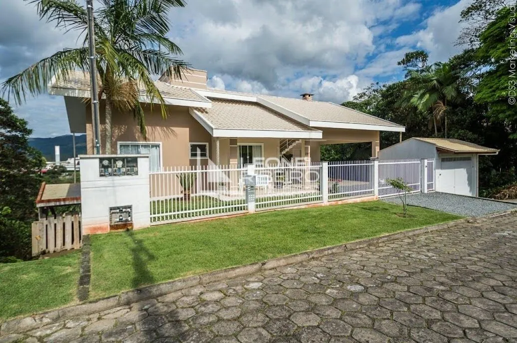 Casa com 5 dormitórios à venda no bairro Quintino - Timbó/SC - foto 1