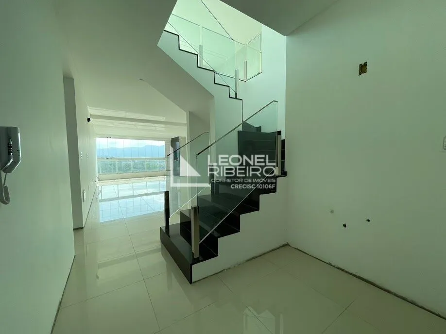 Apartamento Cobertura Duplex à venda com 3 dormitórios e 179,27 m no bairro Centro em Timbó/SC — foto 3