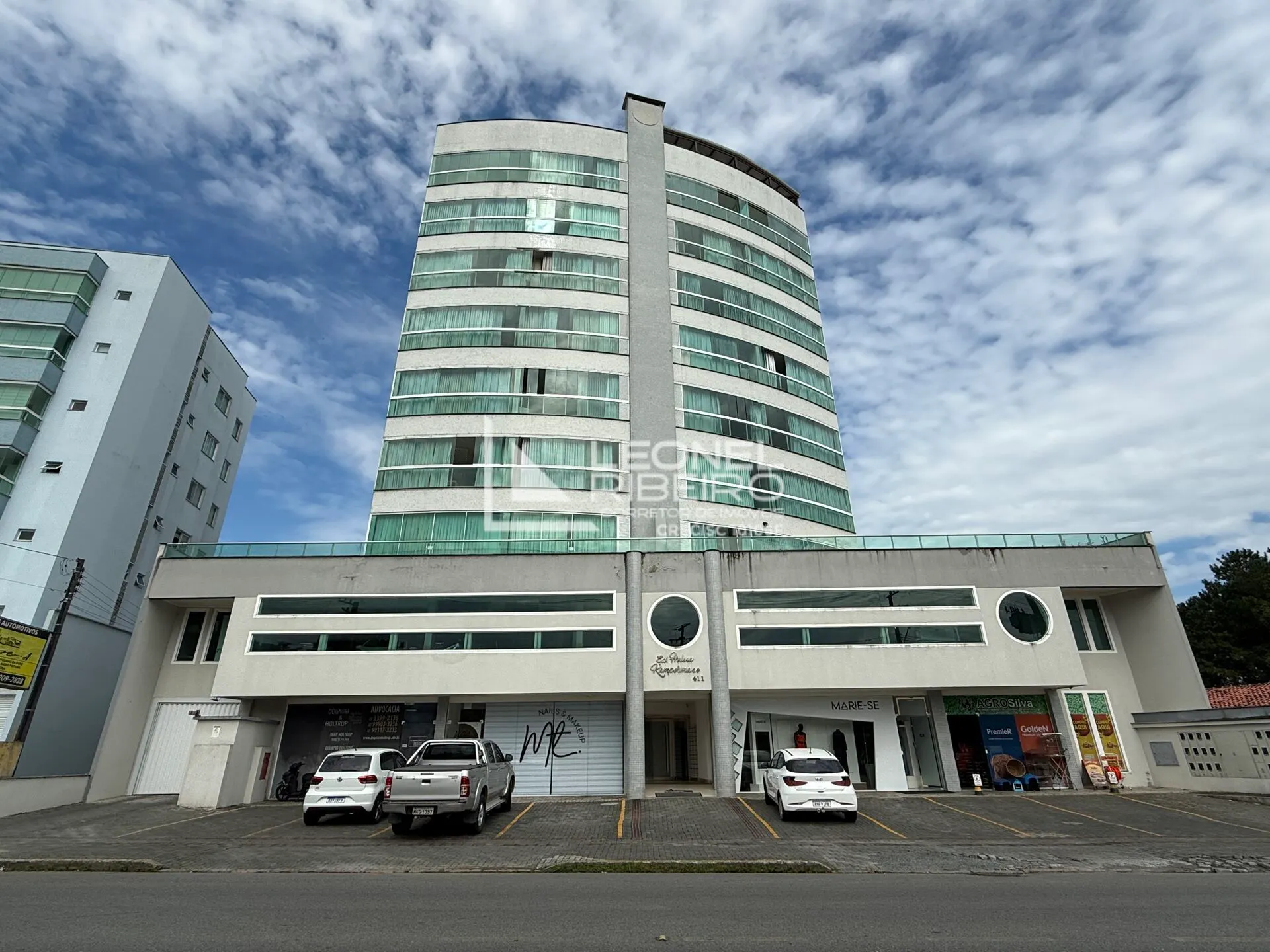 Apartamento Cobertura Duplex à venda com 3 dormitórios e 179,27 m no bairro Centro em Timbó/SC - foto 1
